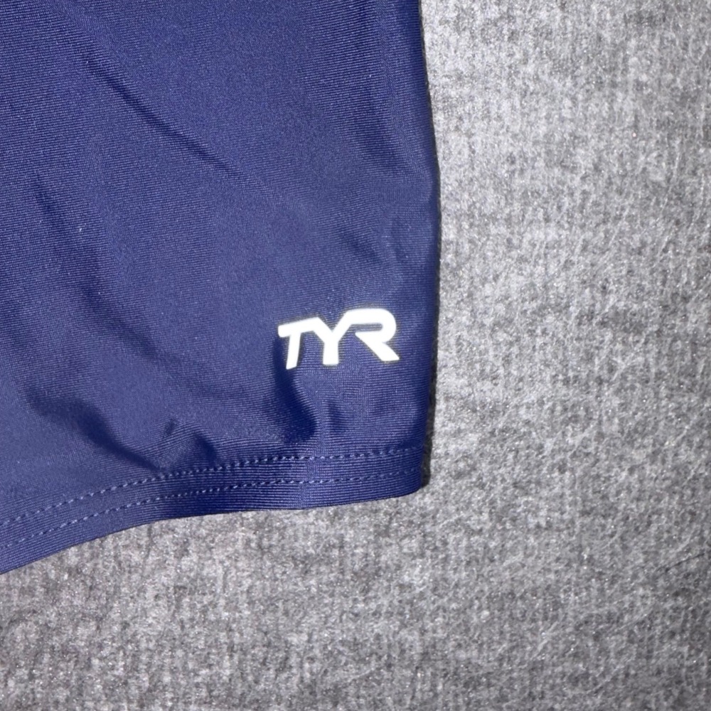 TYR Boys Solid Jammer Swim Shorts Navy Blue Size 22 RJAM1Y UPF 50+ NWT - Picture 2 of 6
